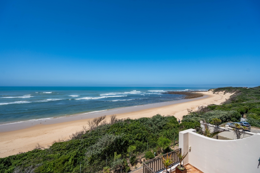 4 Bedroom Property for Sale in West Bank Eastern Cape